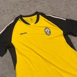Juventus Yellow and Black Jersey